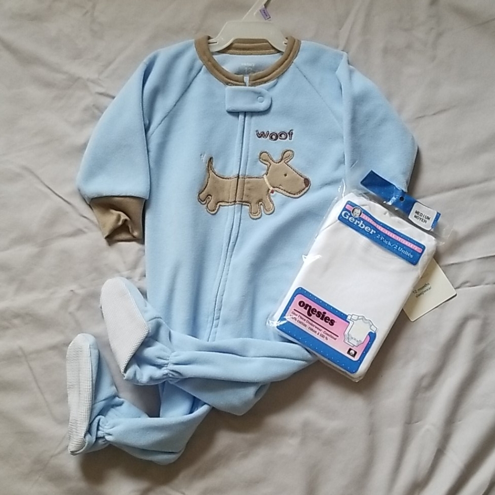 NWT 12 month sleeper and onesies